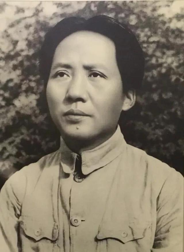深刻缅怀毛主席
